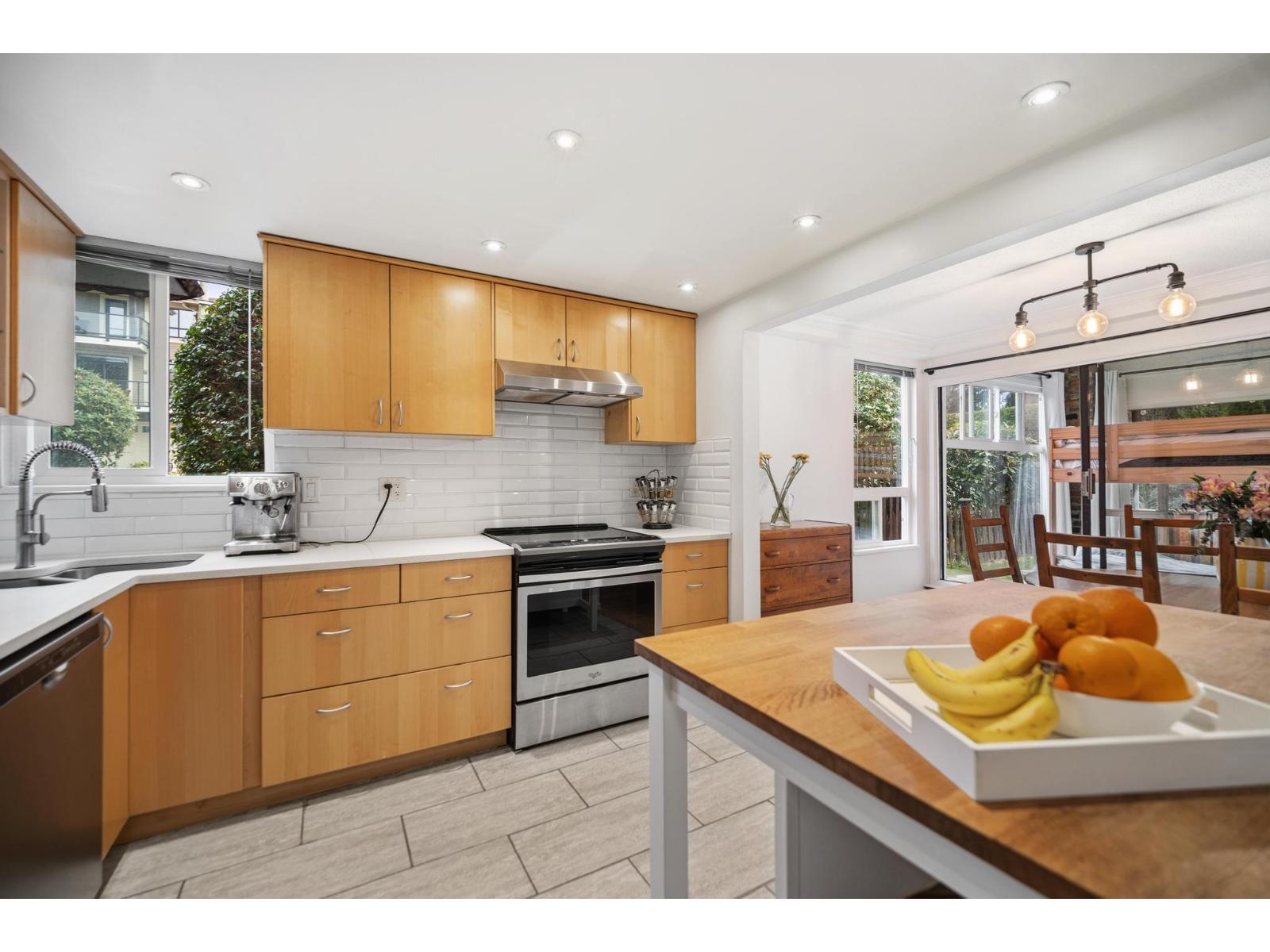 101 1331 FOSTER STREET, Surrey