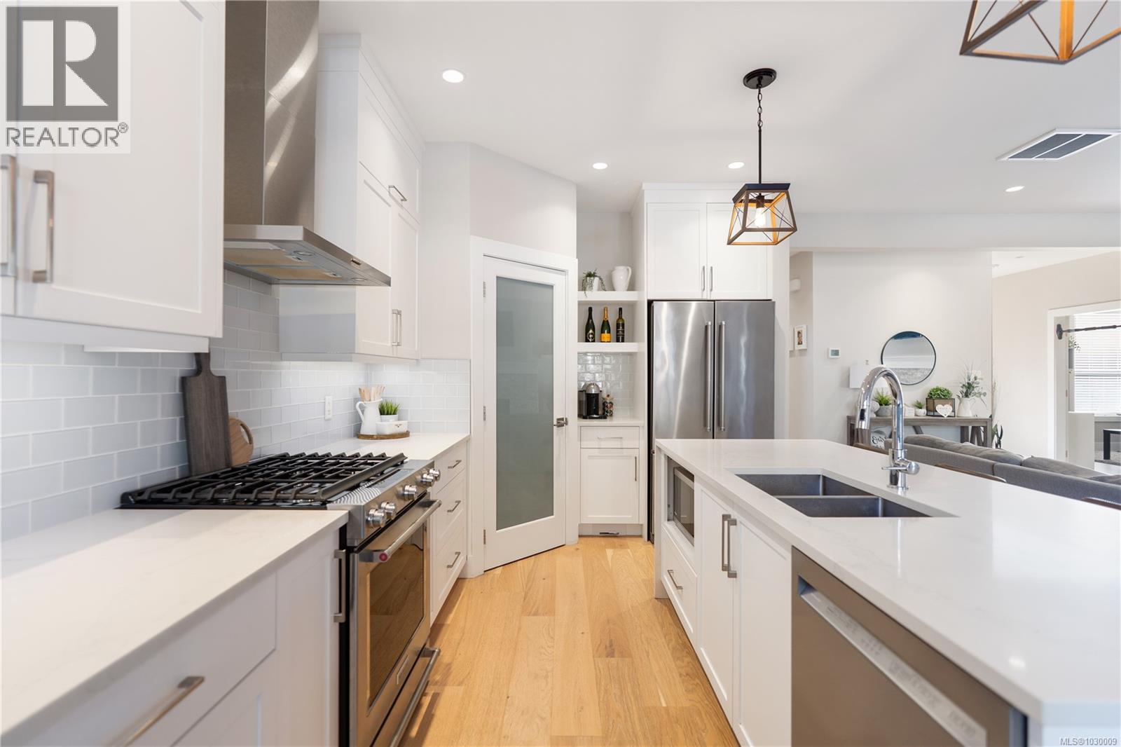 922 Greystone Pl - 8