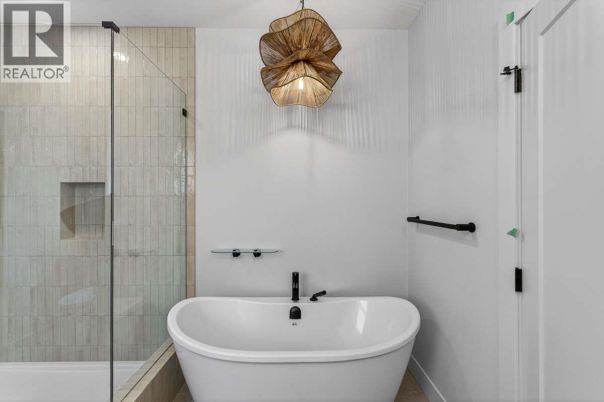  2125 Montenegro Drive, Kelowna