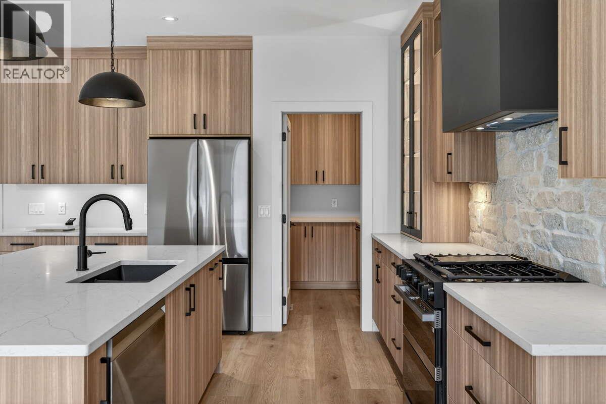  2125 Montenegro Drive, Kelowna