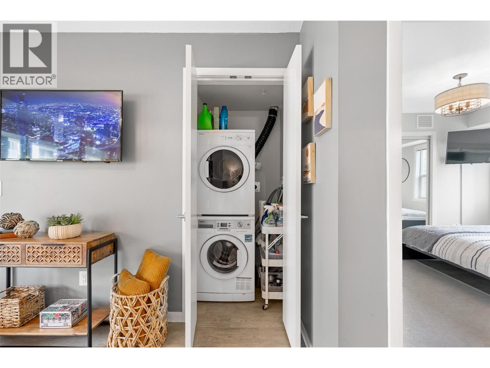 695 Academy Way Unit# 217, Kelowna