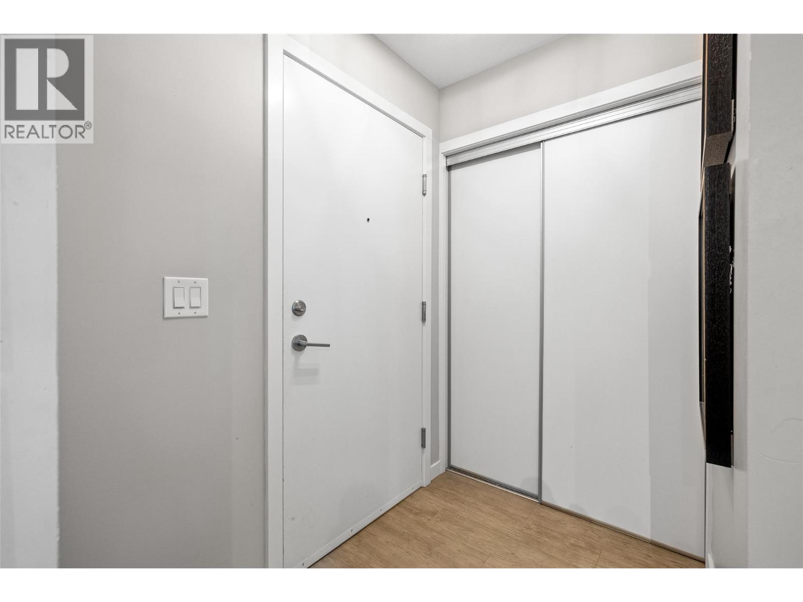 695 Academy Way Unit# 217, Kelowna