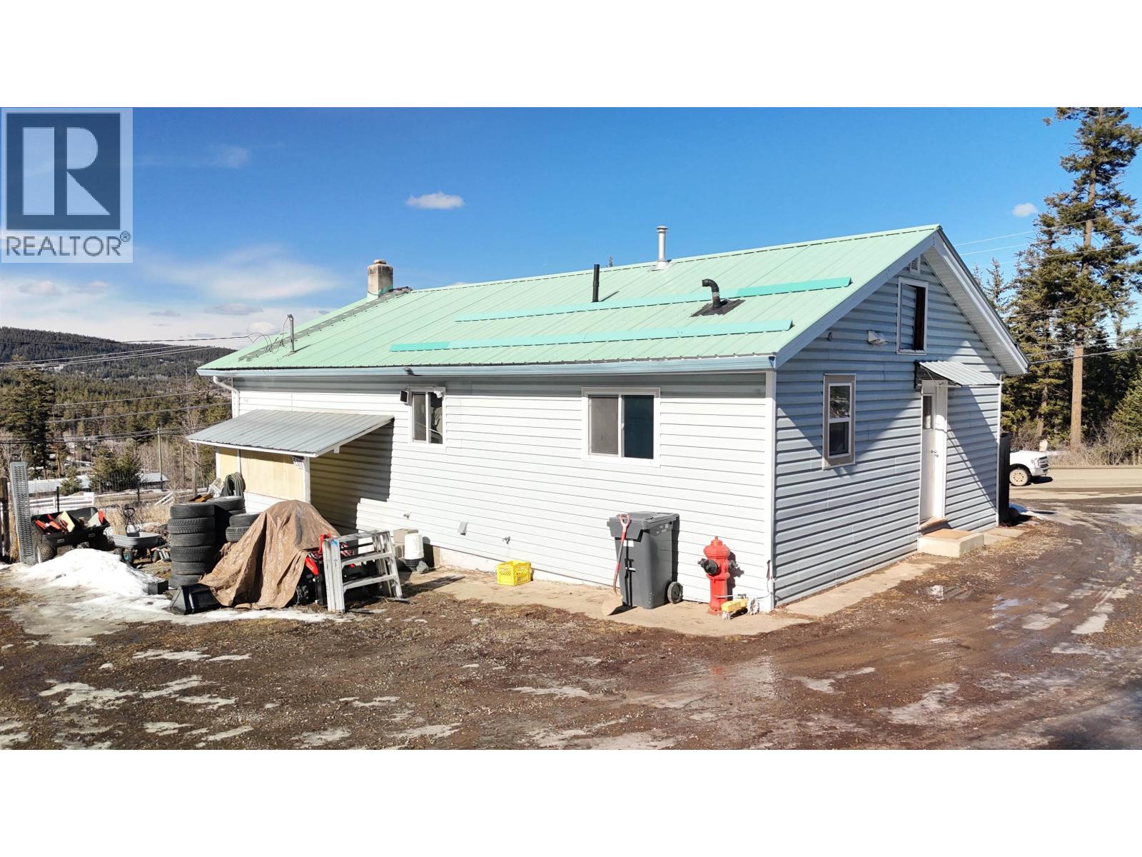 915 DOG CREEK ROAD - Image 3