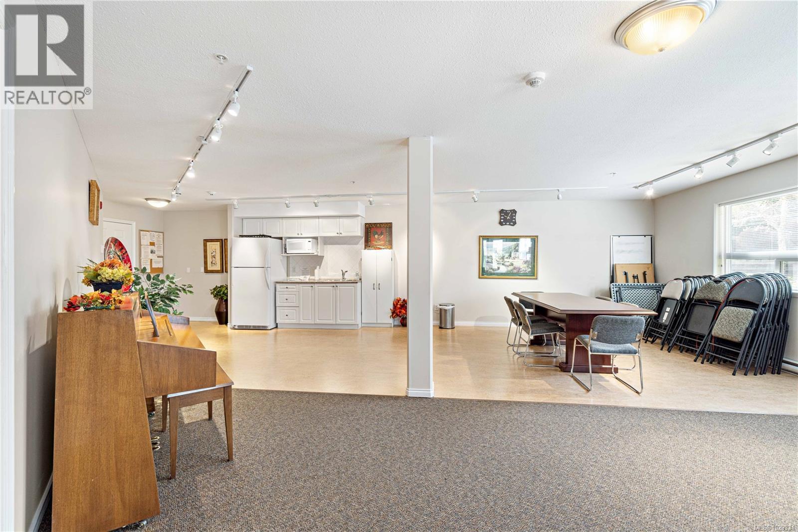 #211 1633 DUFFERIN CRES - 31