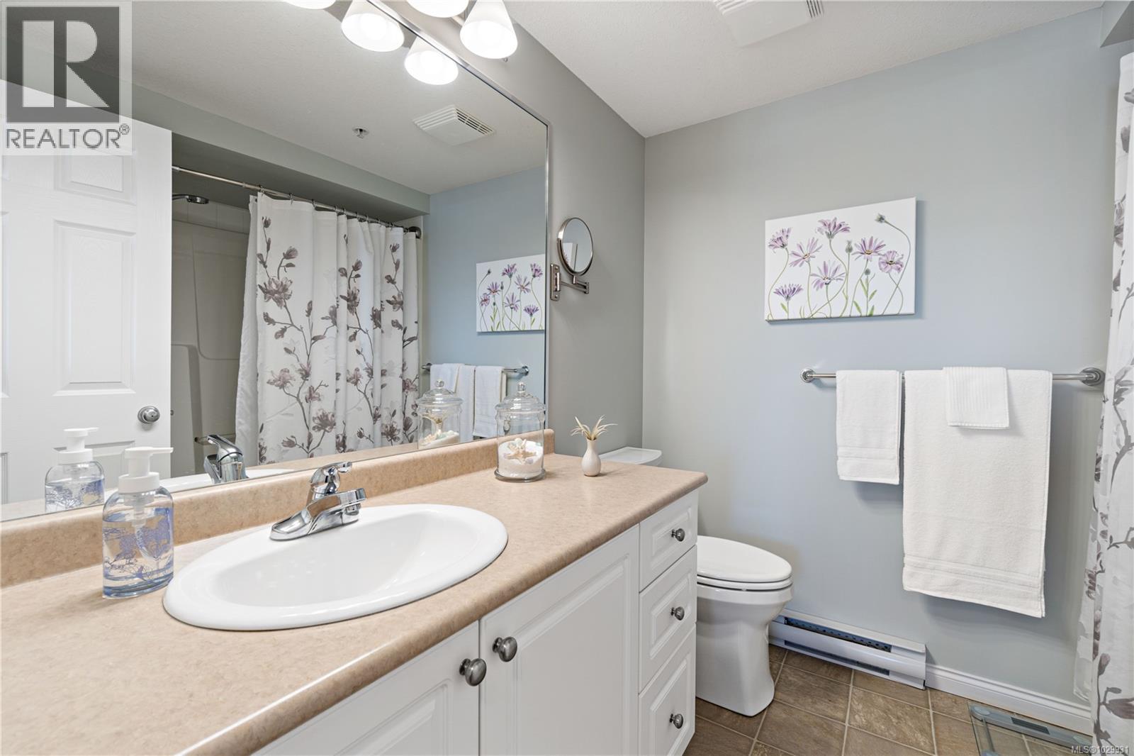 #211 1633 DUFFERIN CRES - 24