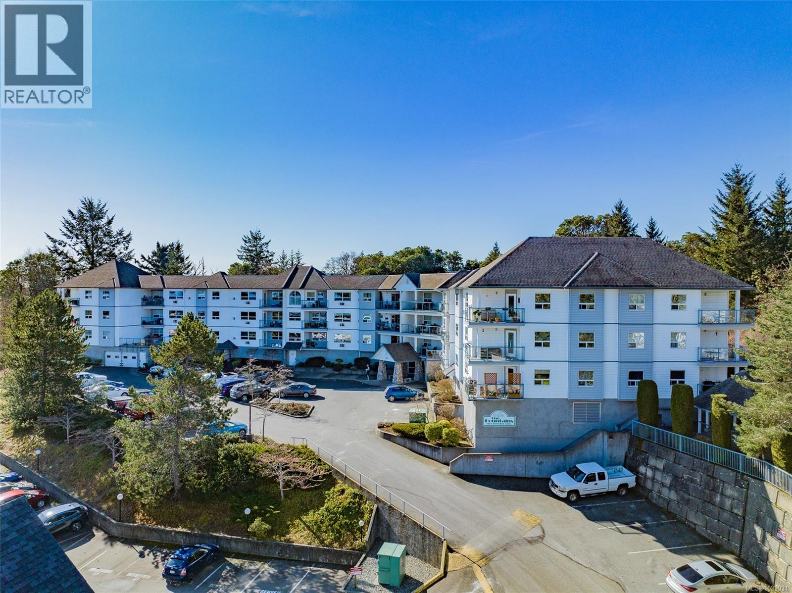 #211 1633 Dufferin Cres - 43