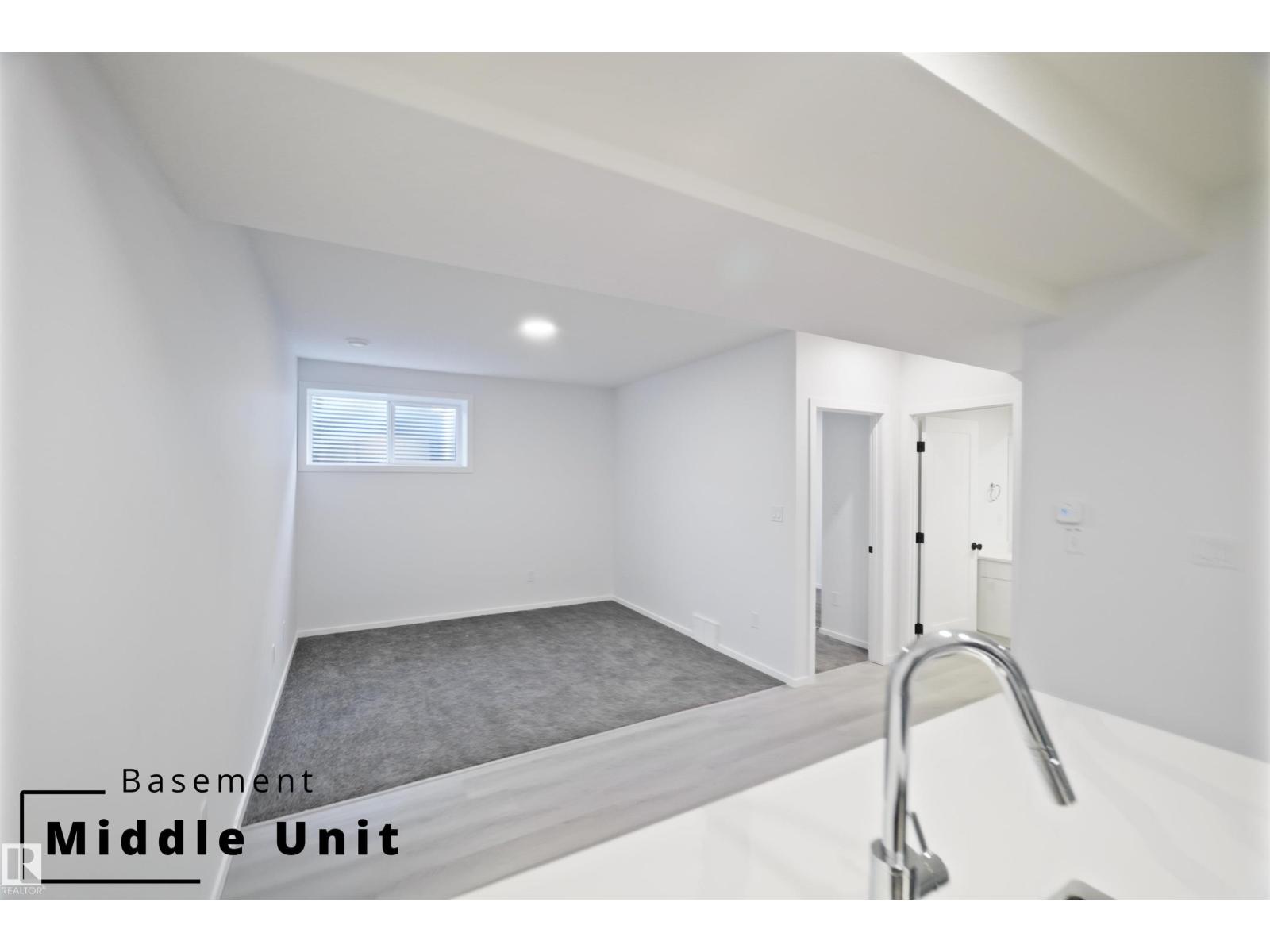 7694 174A AV NW, Edmonton