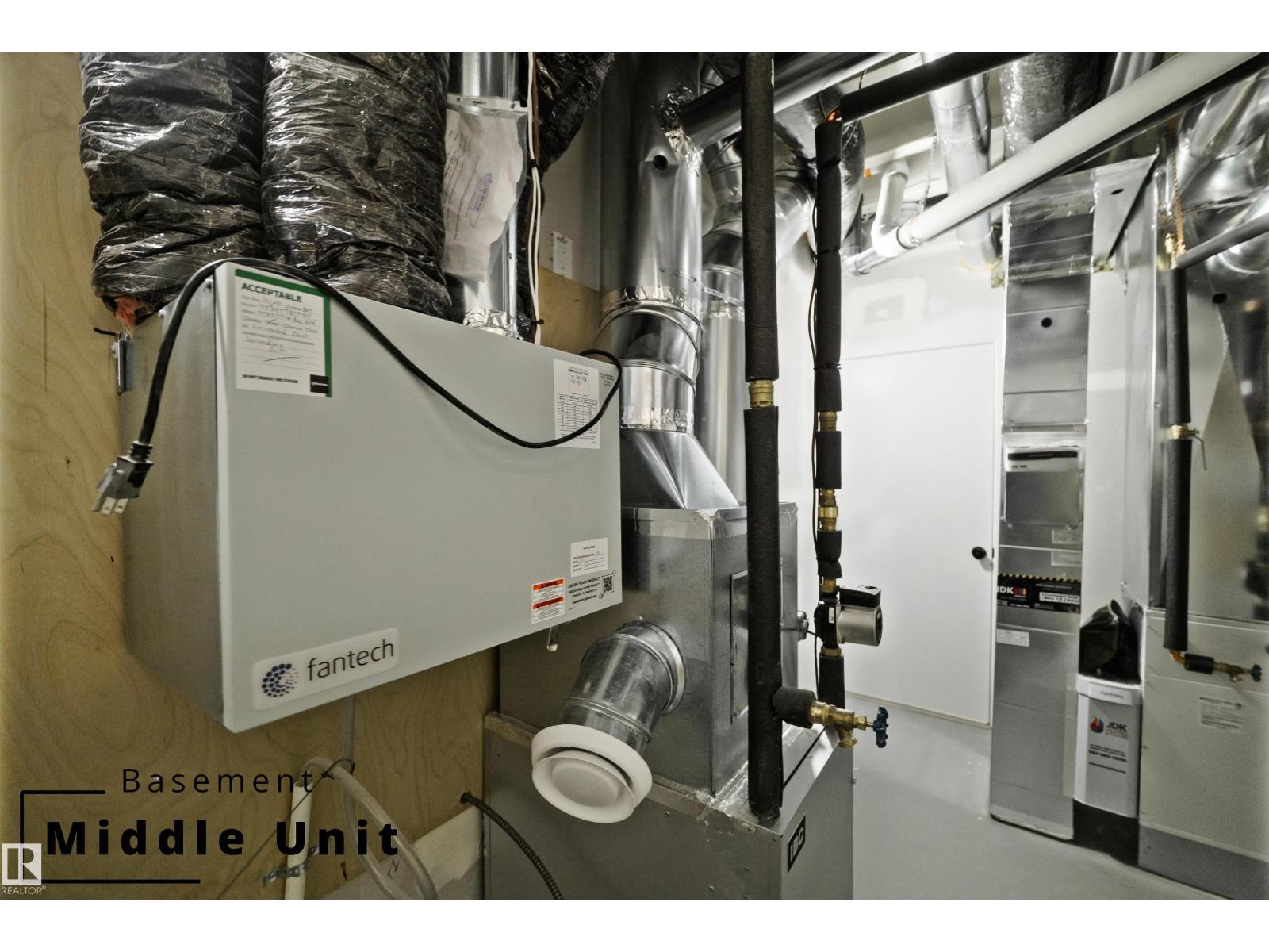 7694 174A AV NW, Edmonton