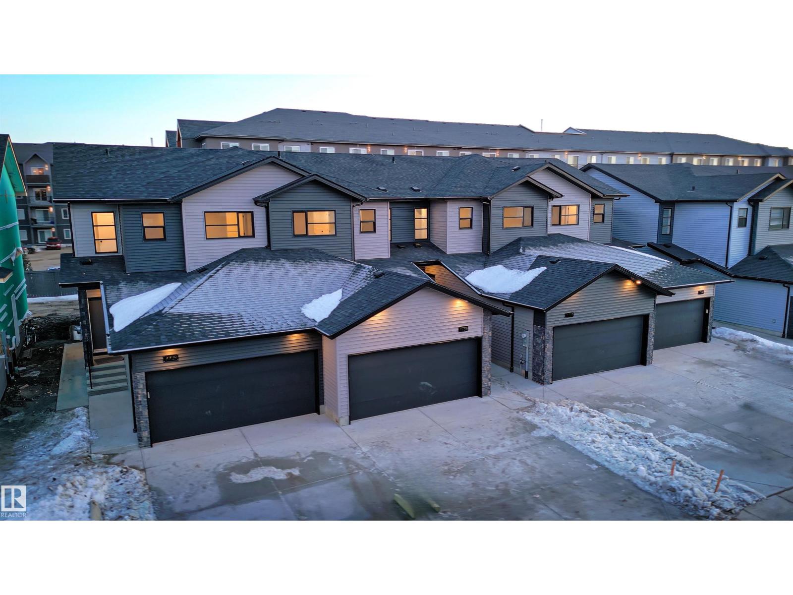 7694 174A AV NW - 5