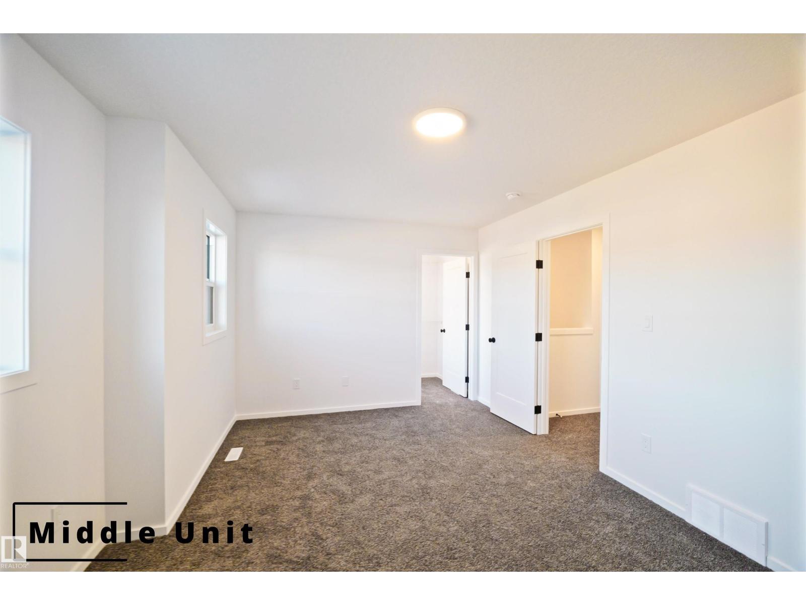 7694 174A AV NW, Edmonton