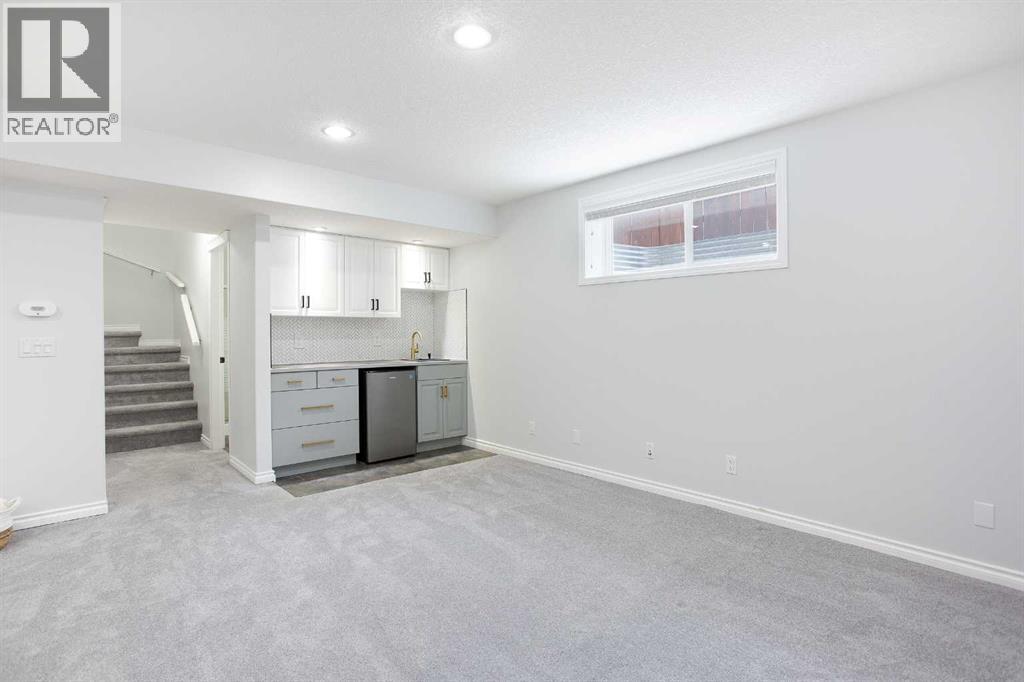 Single Family House for Sale in  Springborough Point SW Springbank Hill Calgary 