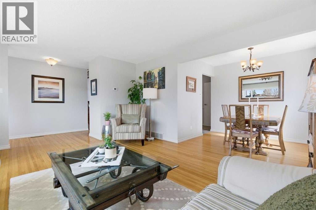 Single Family House 4 Level for Sale in  Athens Road SE Acadia Calgary 