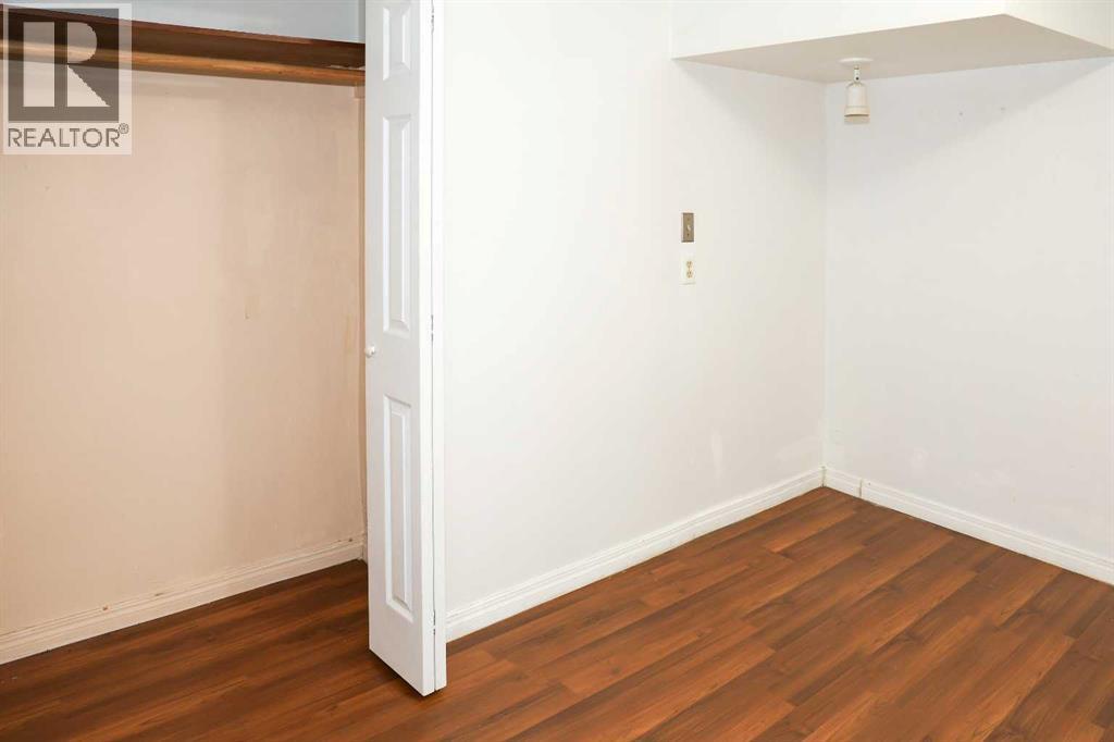 Single Family House Bungalow for Sale in  Pensville Road SE Penbrooke Meadows Calgary 