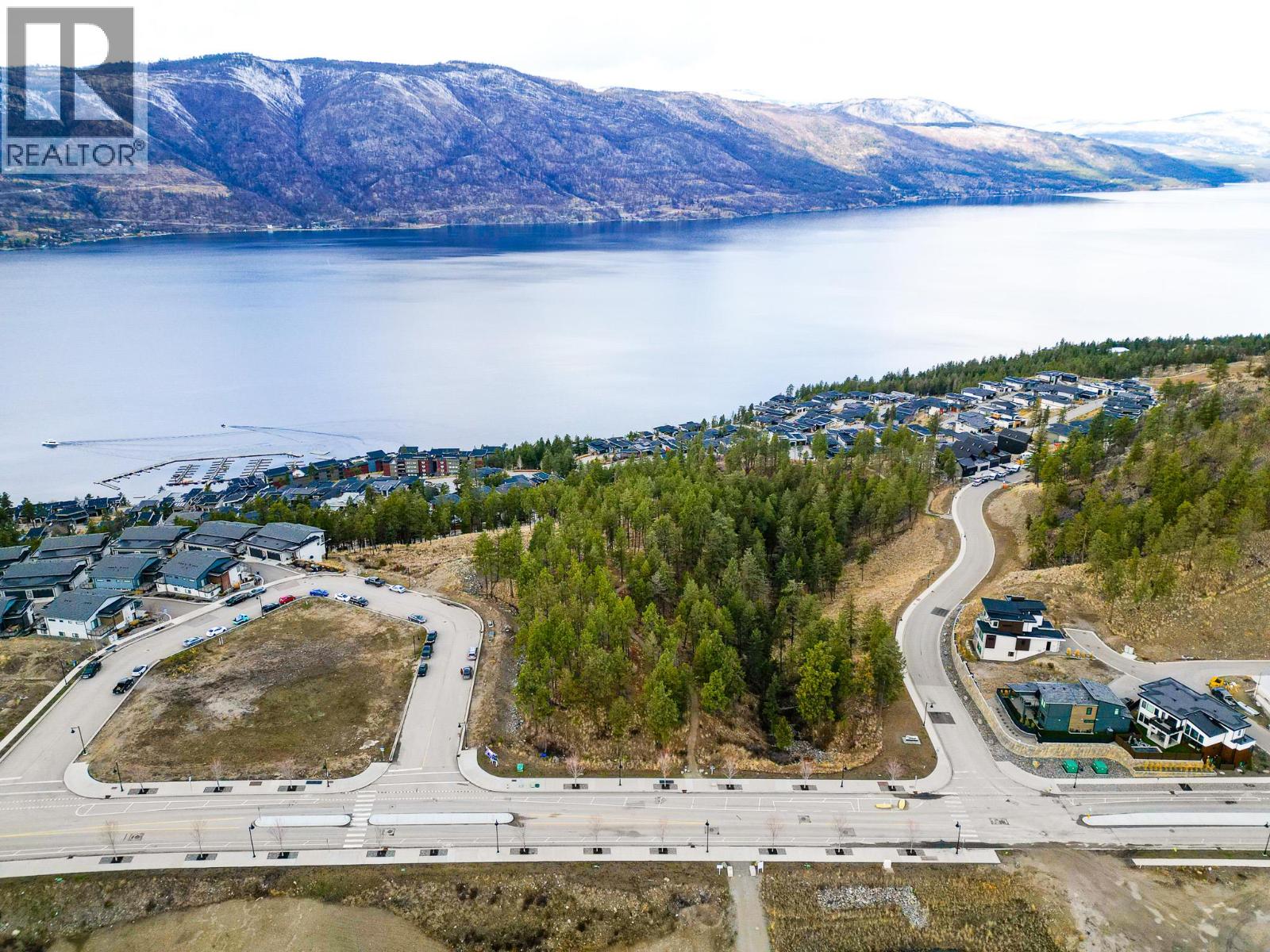  1810 Hilltop Crescent, Kelowna