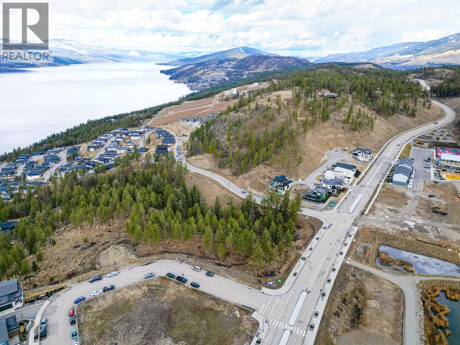  1810 Hilltop Crescent, Kelowna