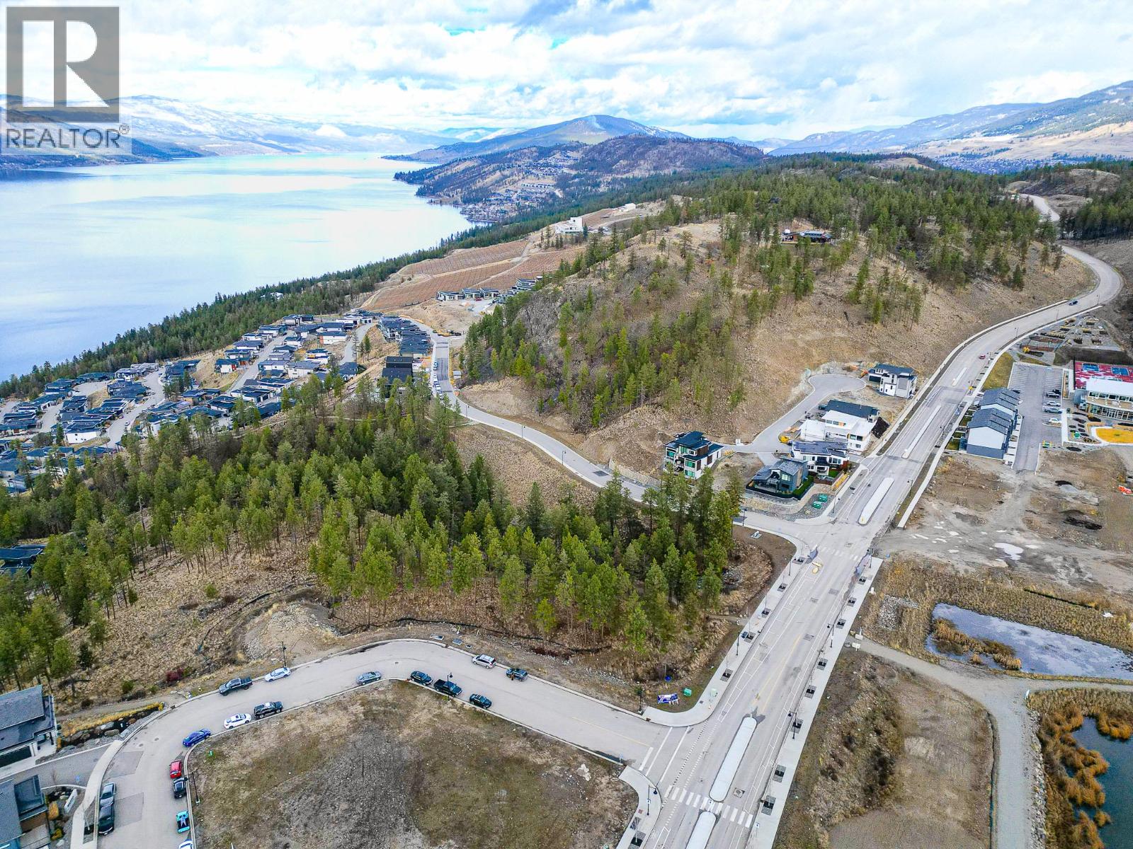  1810 Hilltop Crescent, Kelowna