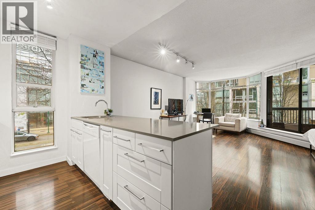 301 1333 HORNBY Street - main photo