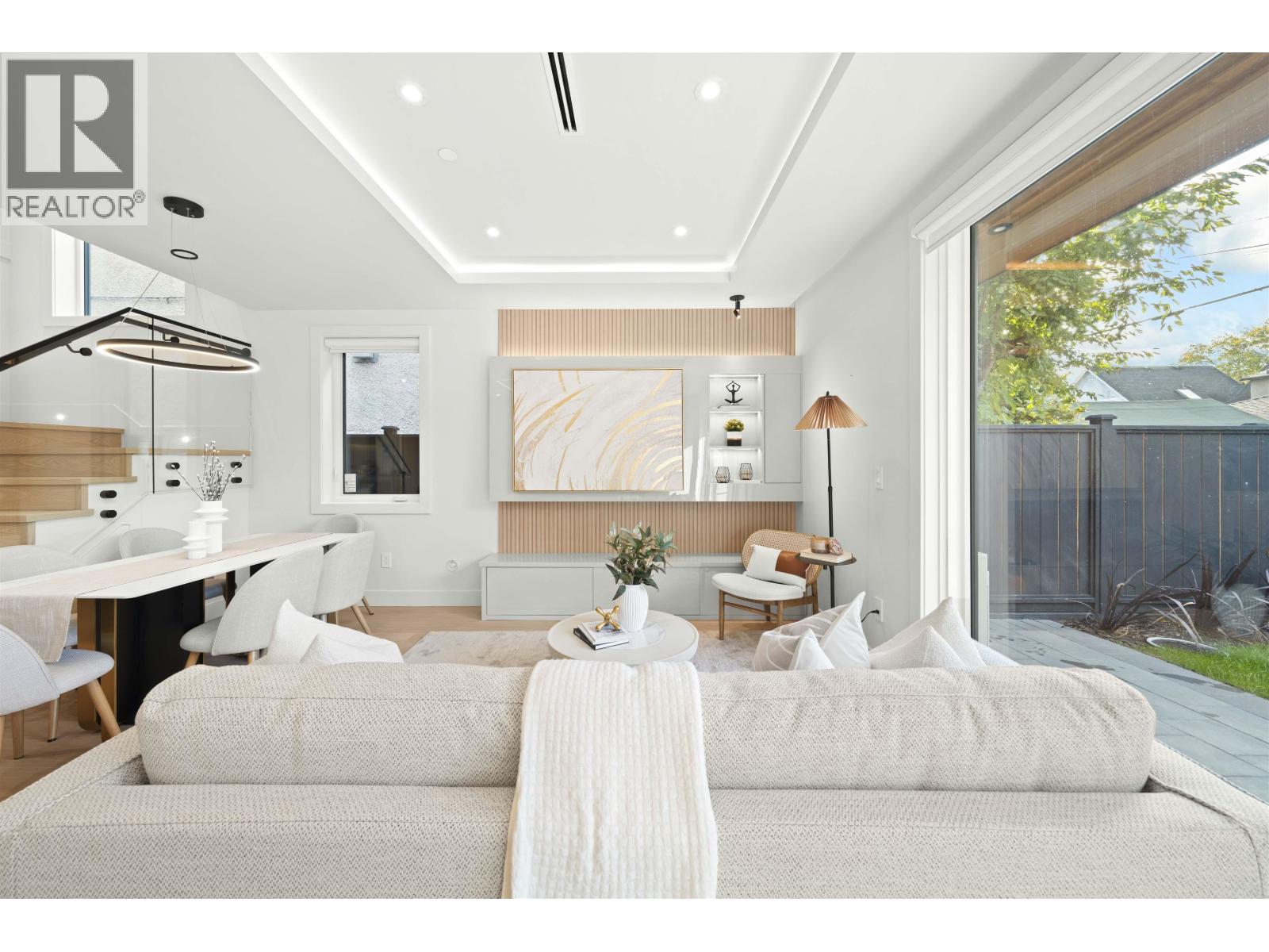 2 3466 W 22ND Avenue - photo 2