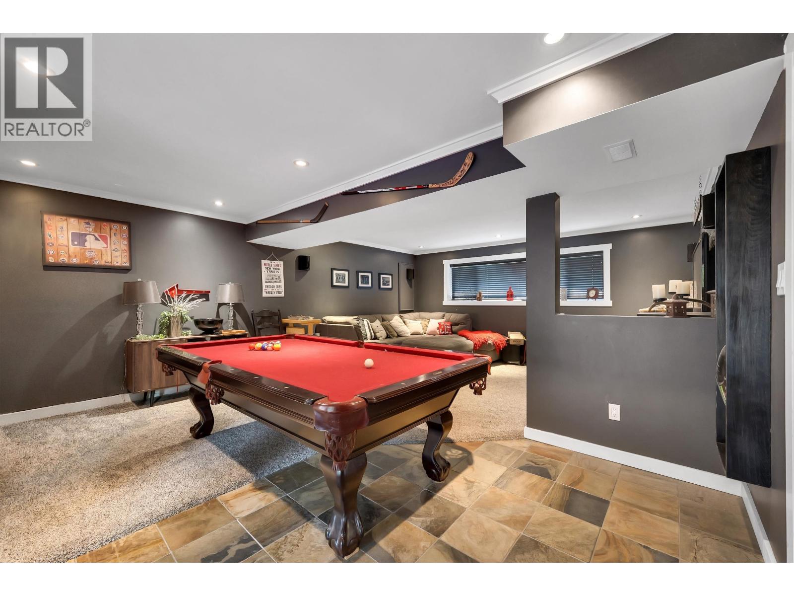 38101 CHESTNUT AVENUE, Squamish