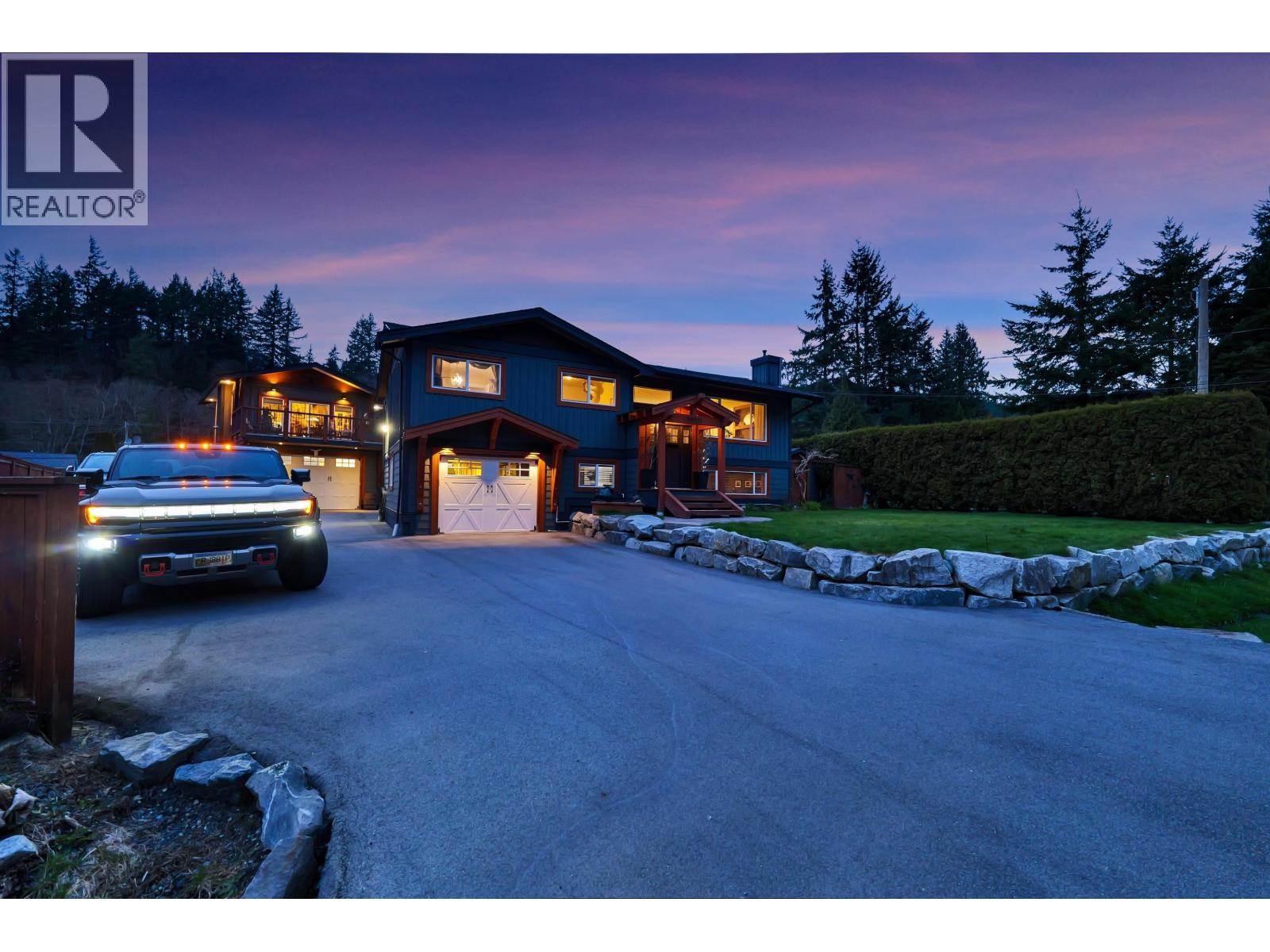 38101 CHESTNUT AVENUE, Squamish