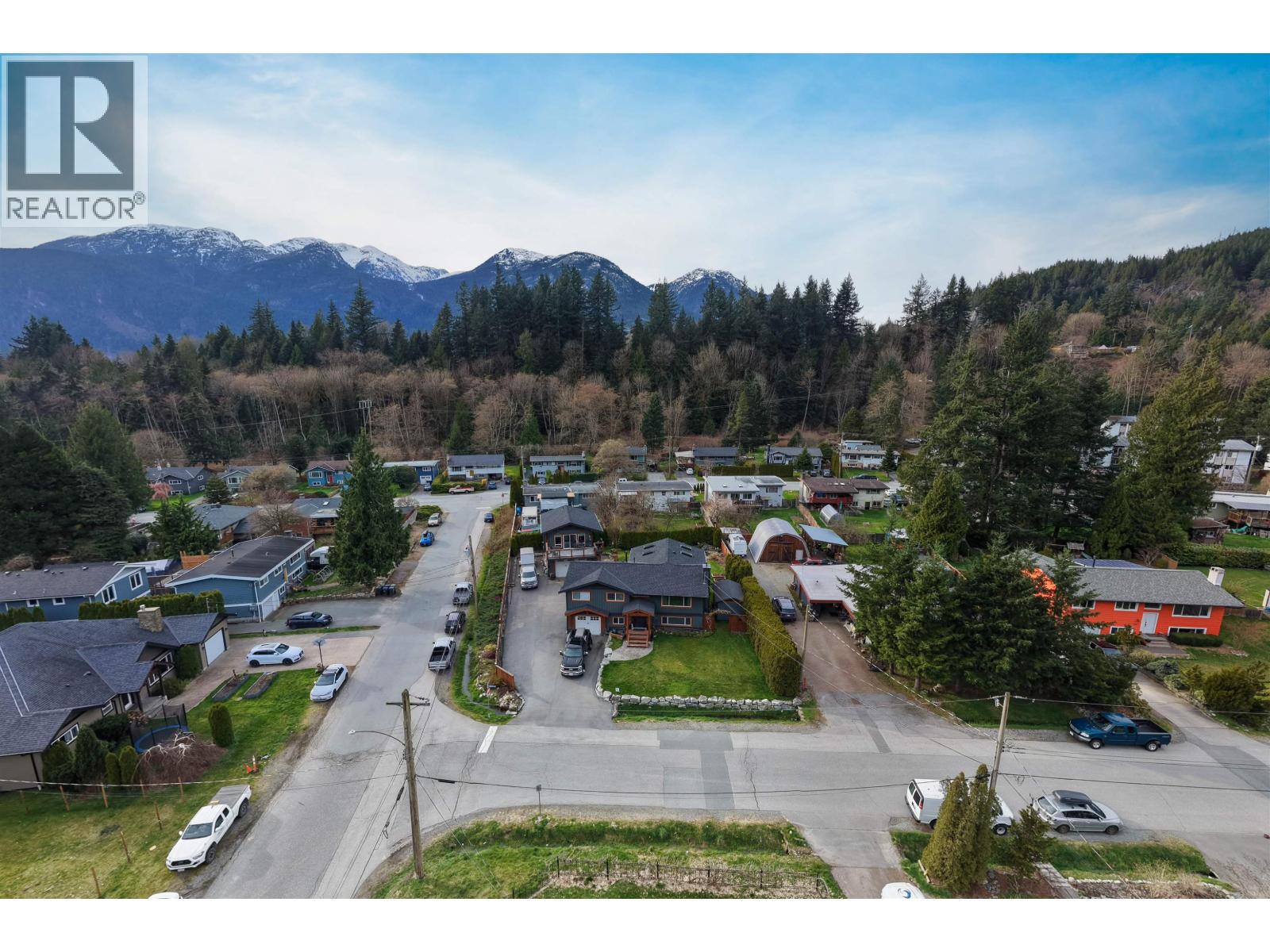 38101 CHESTNUT AVENUE, Squamish