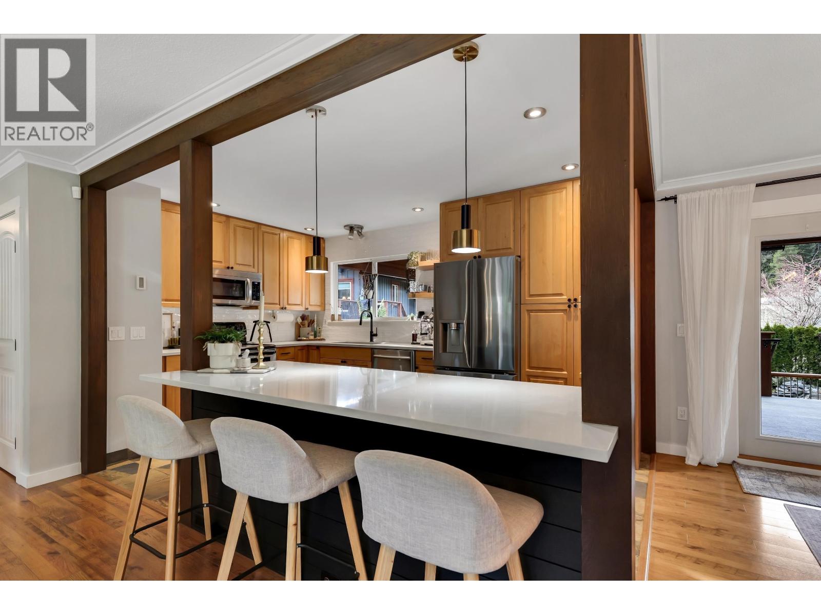 38101 CHESTNUT AVENUE, Squamish