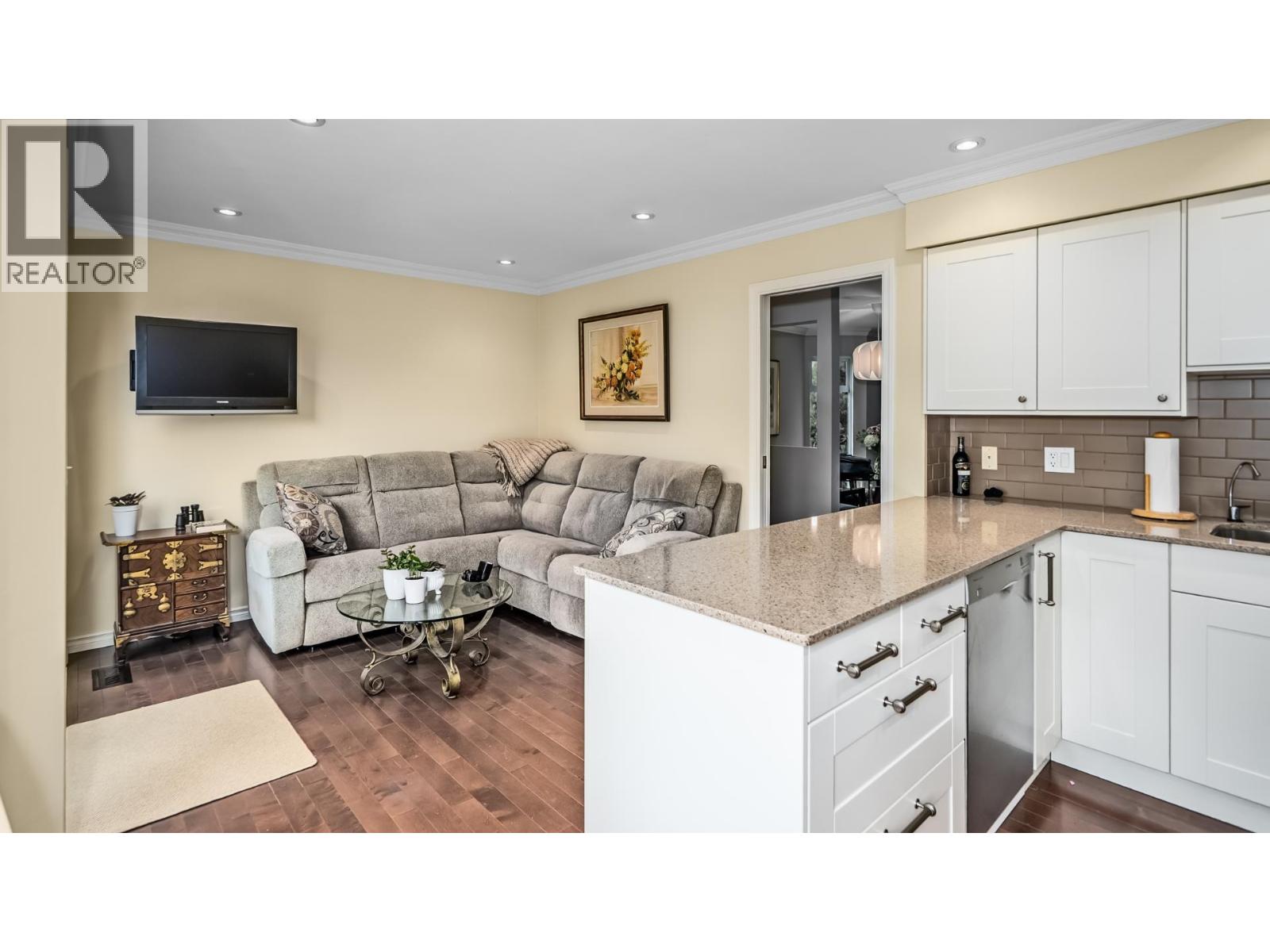 6096 49 Avenue, Delta