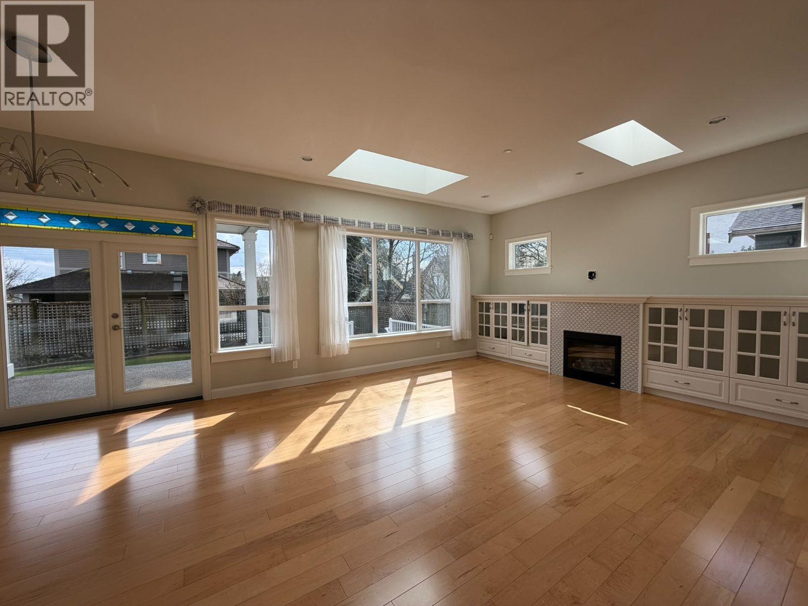 226 GIFFORD PLACE, New Westminster