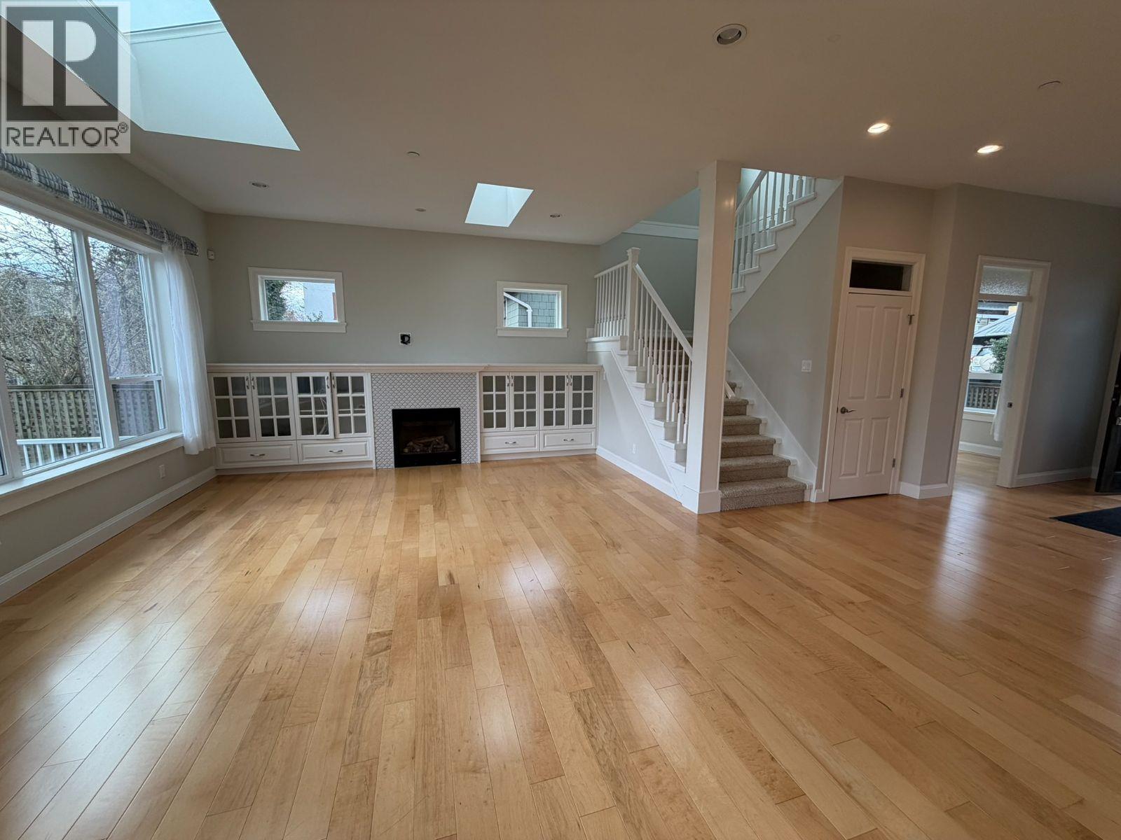 226 GIFFORD PLACE, New Westminster