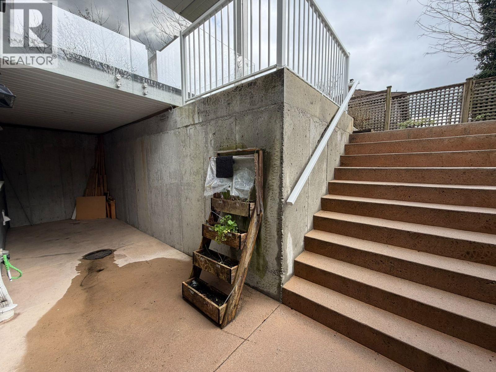 226 GIFFORD PLACE, New Westminster