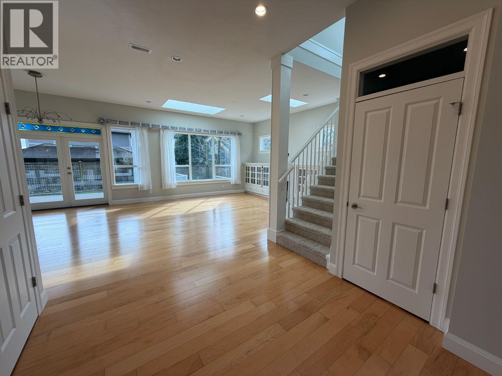 226 GIFFORD PLACE, New Westminster