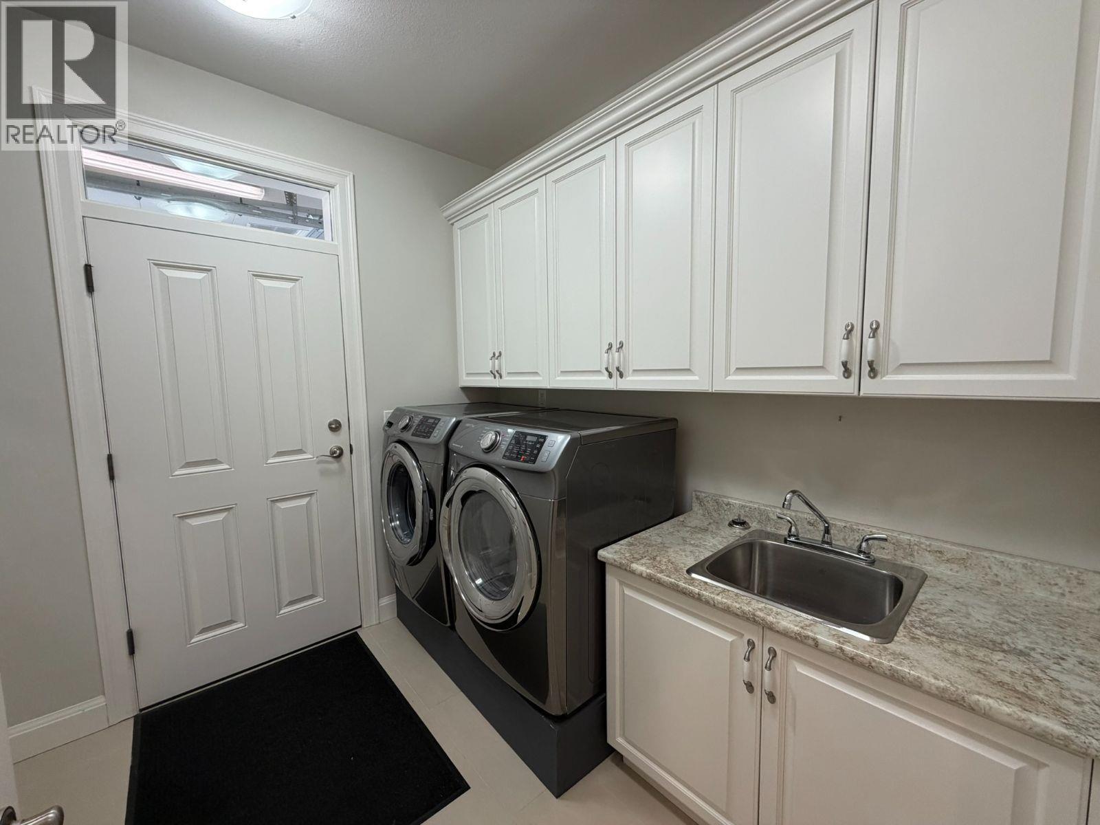 226 GIFFORD PLACE, New Westminster