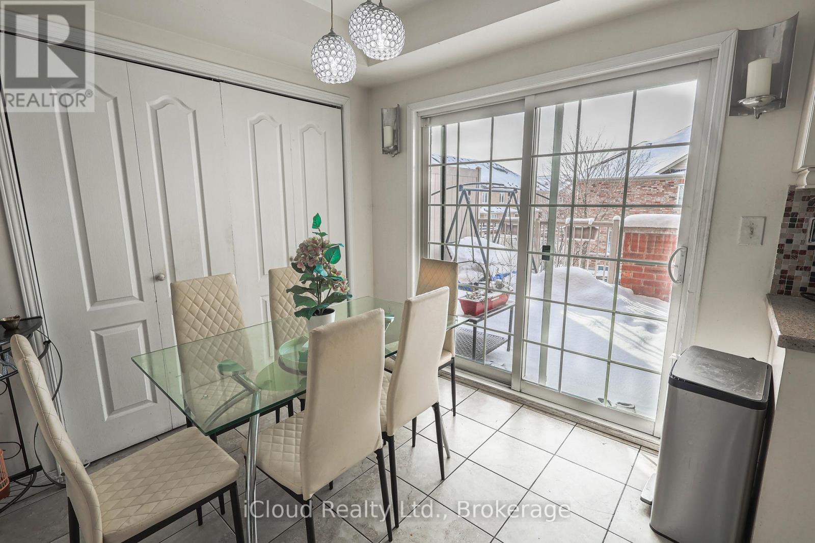 55 MAIDSTONE WAY - 11