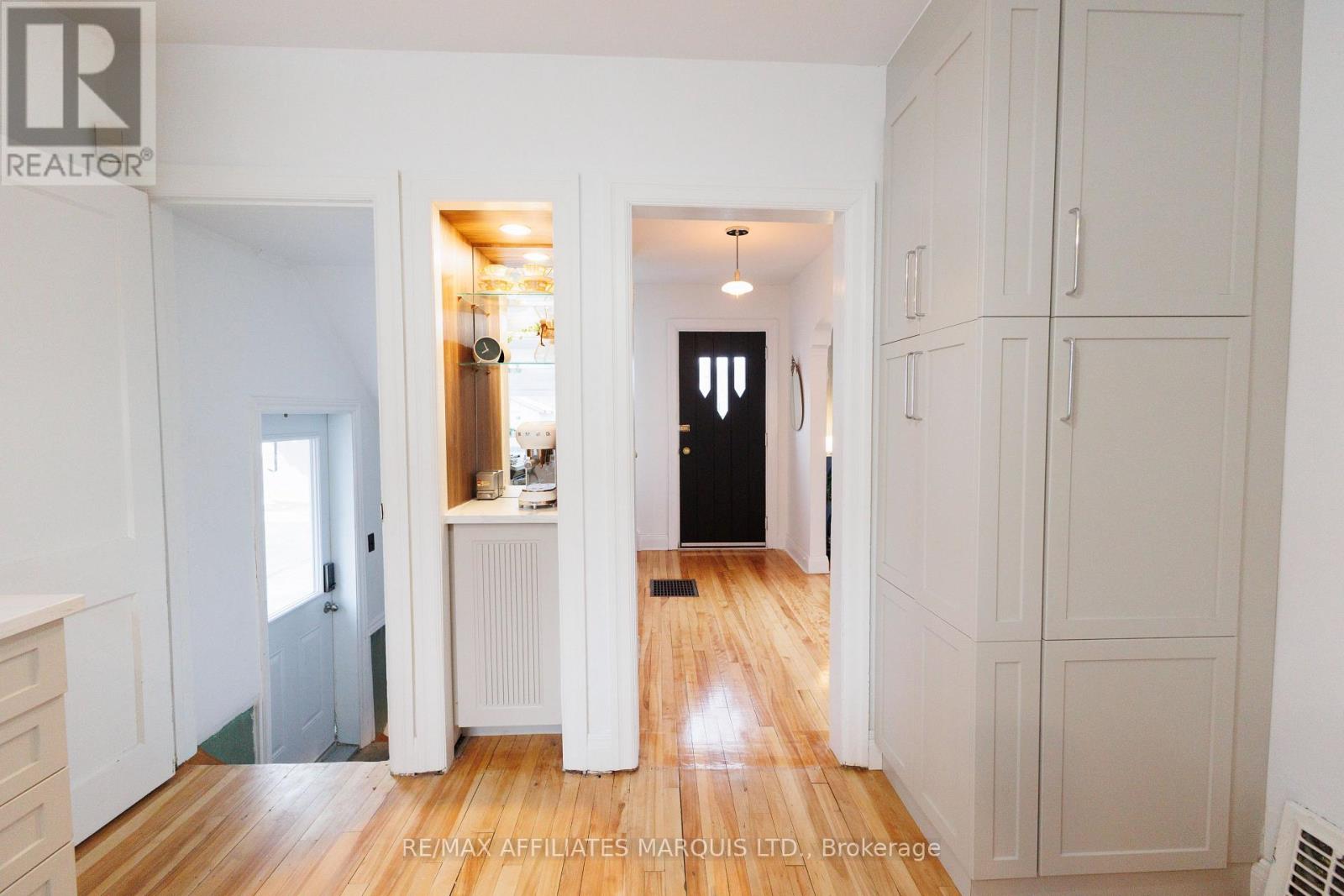 441 YORK STREET - 13