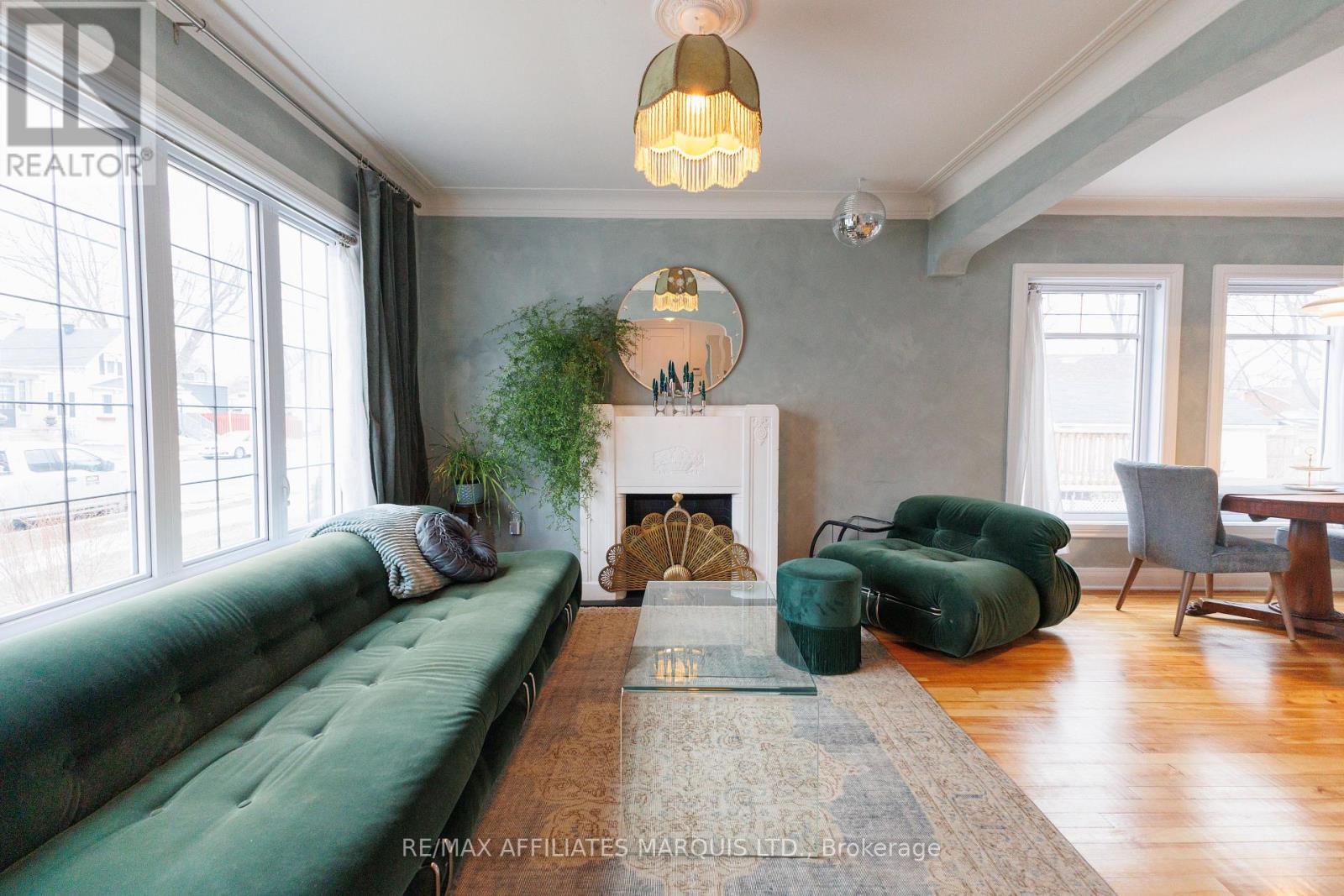 441 YORK STREET - 20
