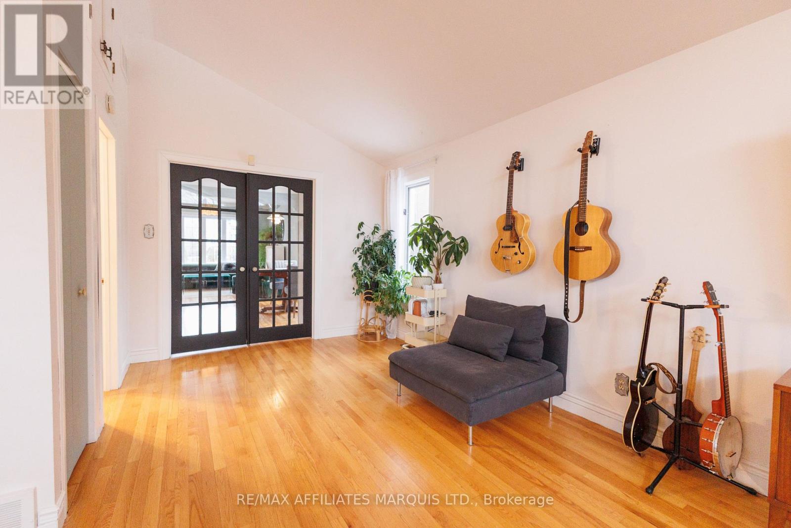 441 YORK STREET - 28