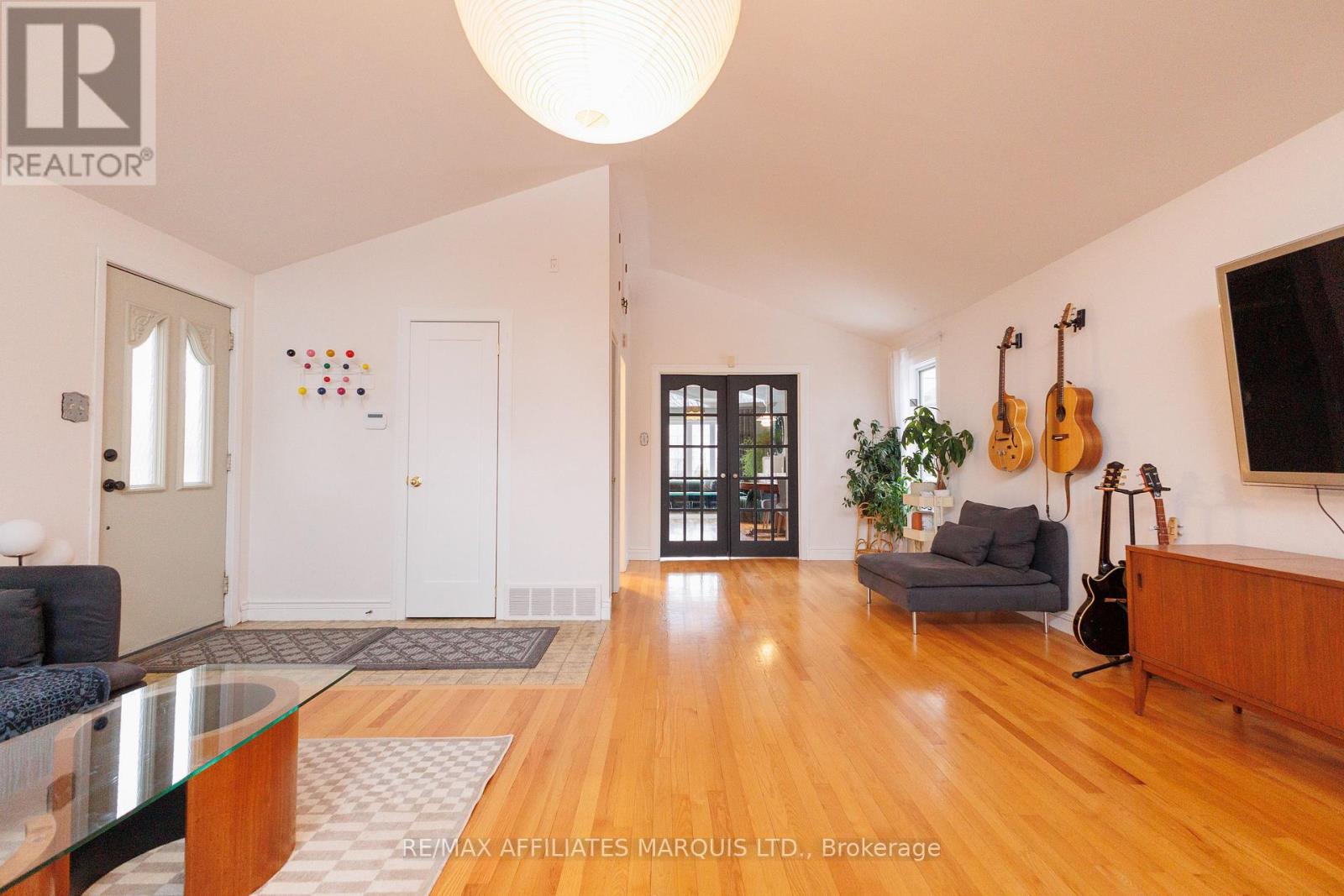 441 YORK STREET - 29