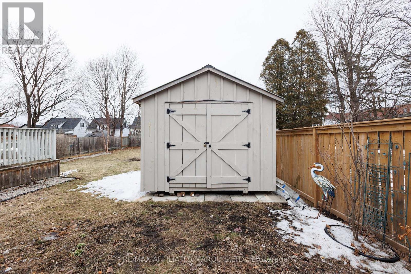 441 YORK STREET - 6