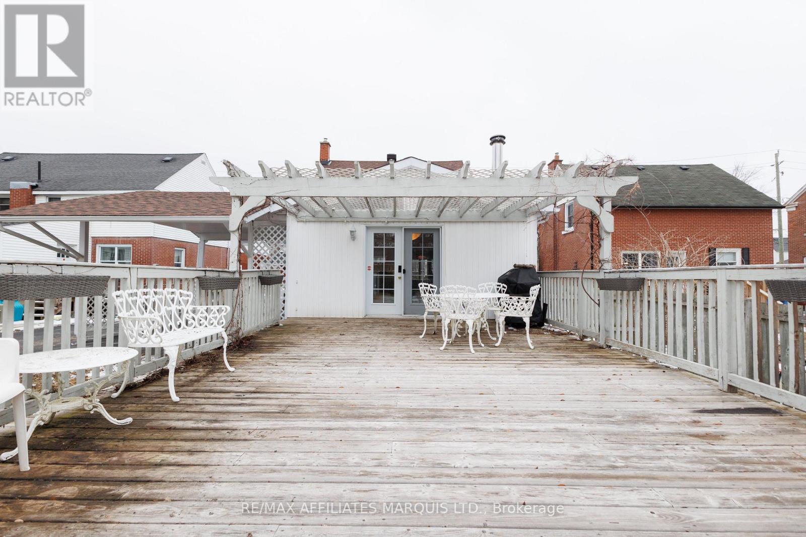 441 YORK STREET - 7