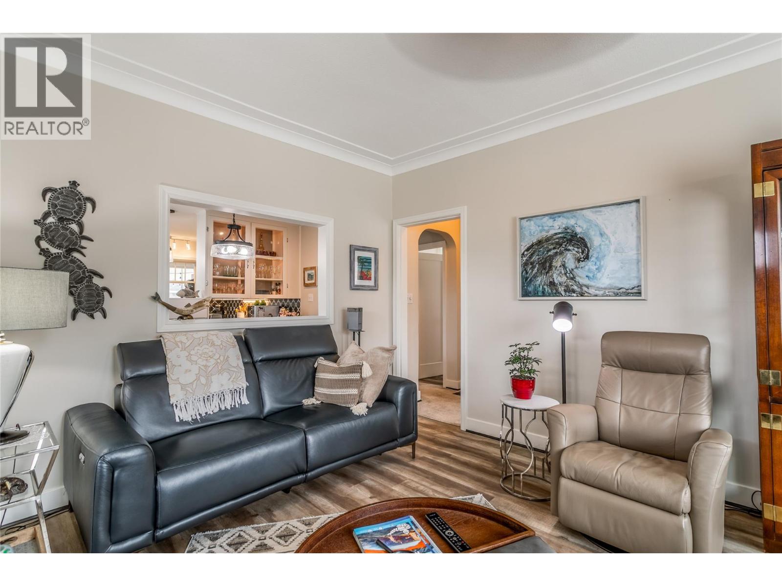 457 Patterson Avenue, Kelowna