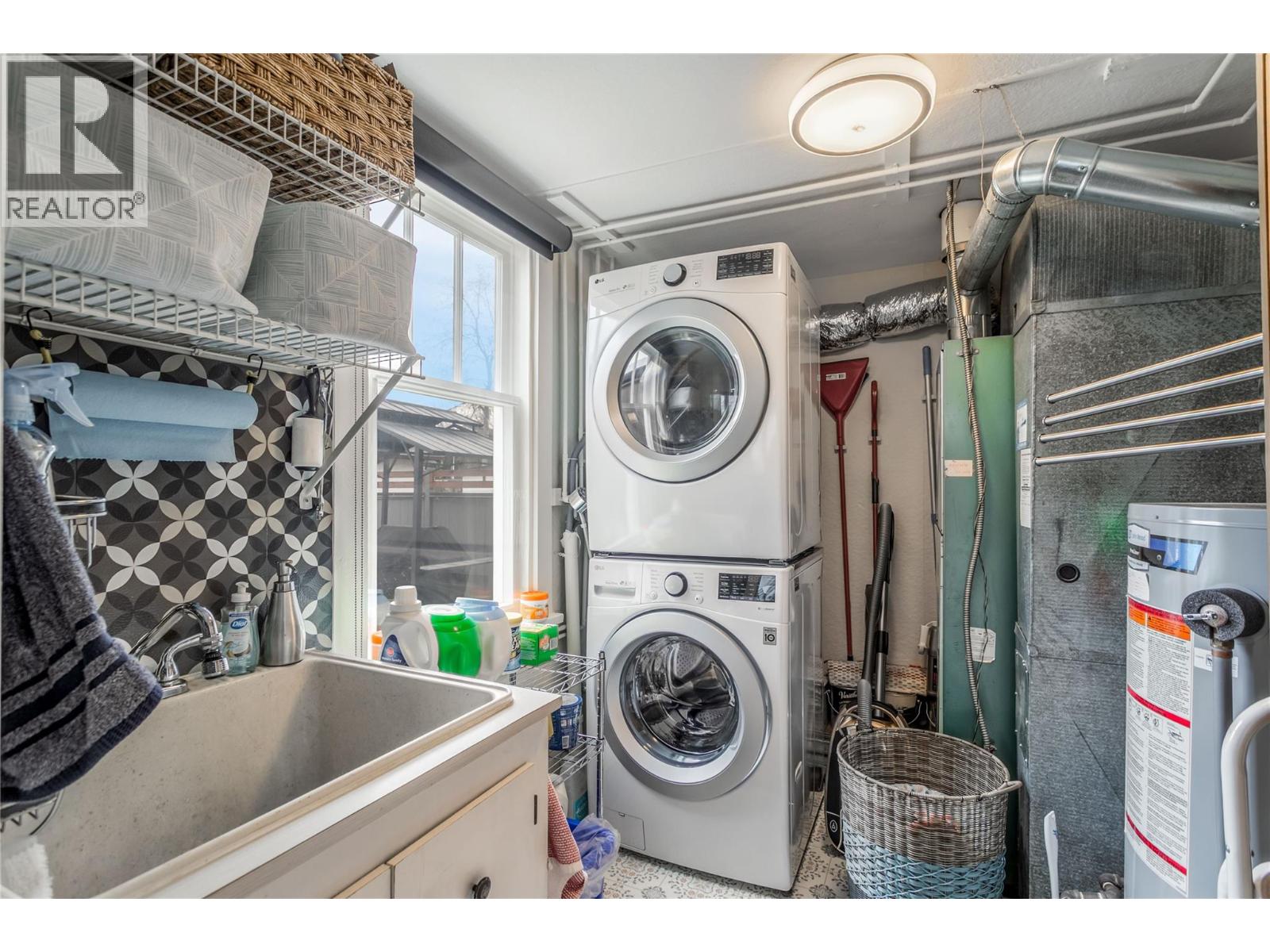 457 Patterson Avenue, Kelowna