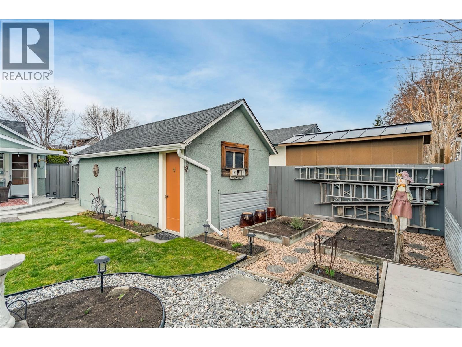 457 Patterson Avenue, Kelowna