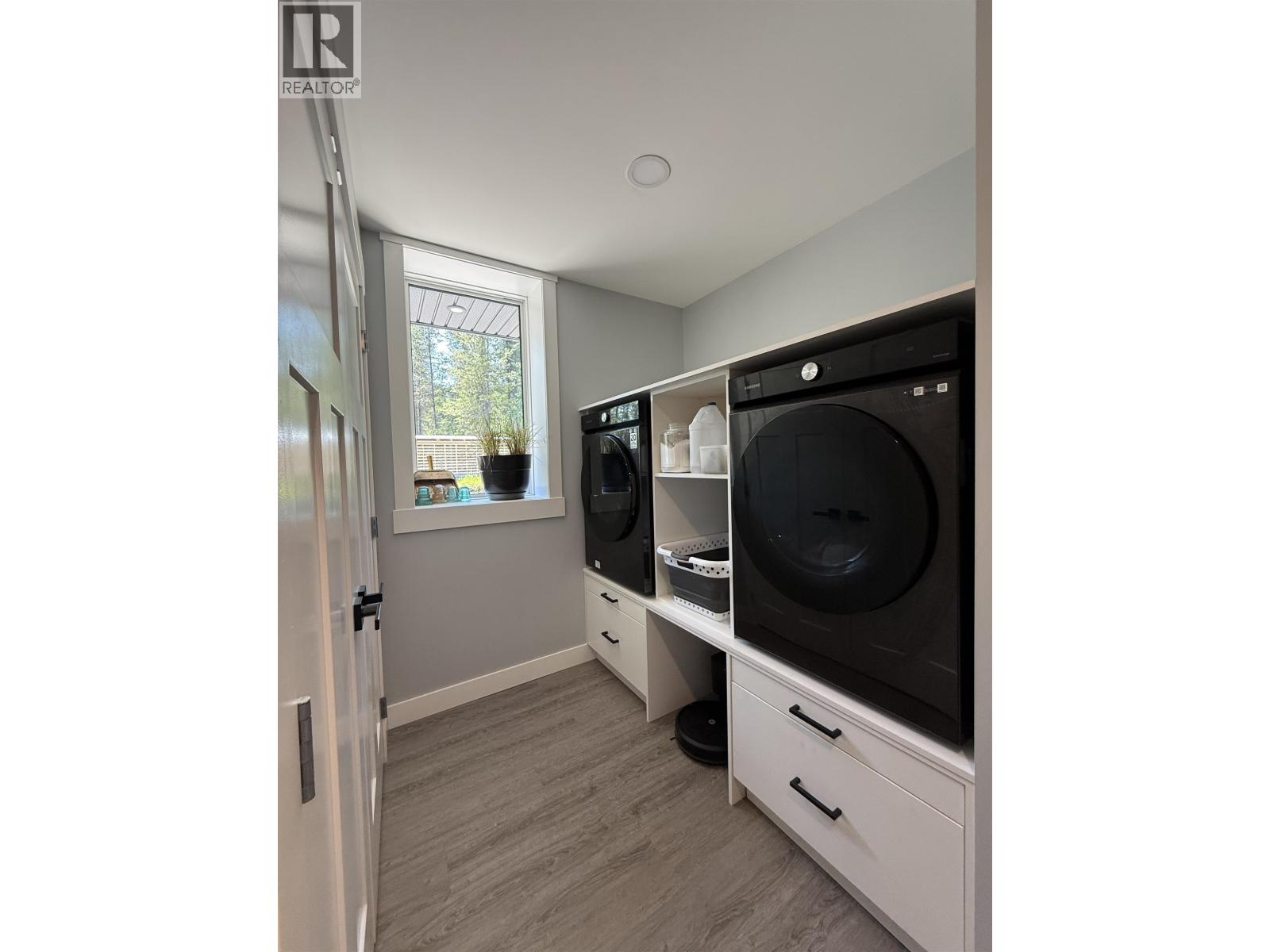 24151 RIVER Road, Smithers