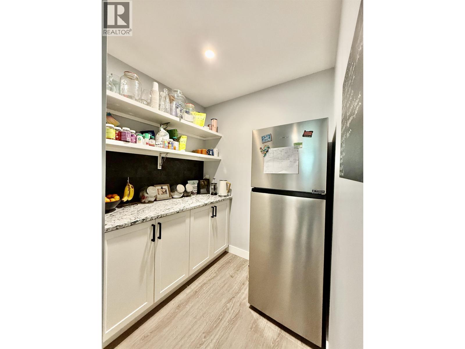 24151 RIVER Road, Smithers