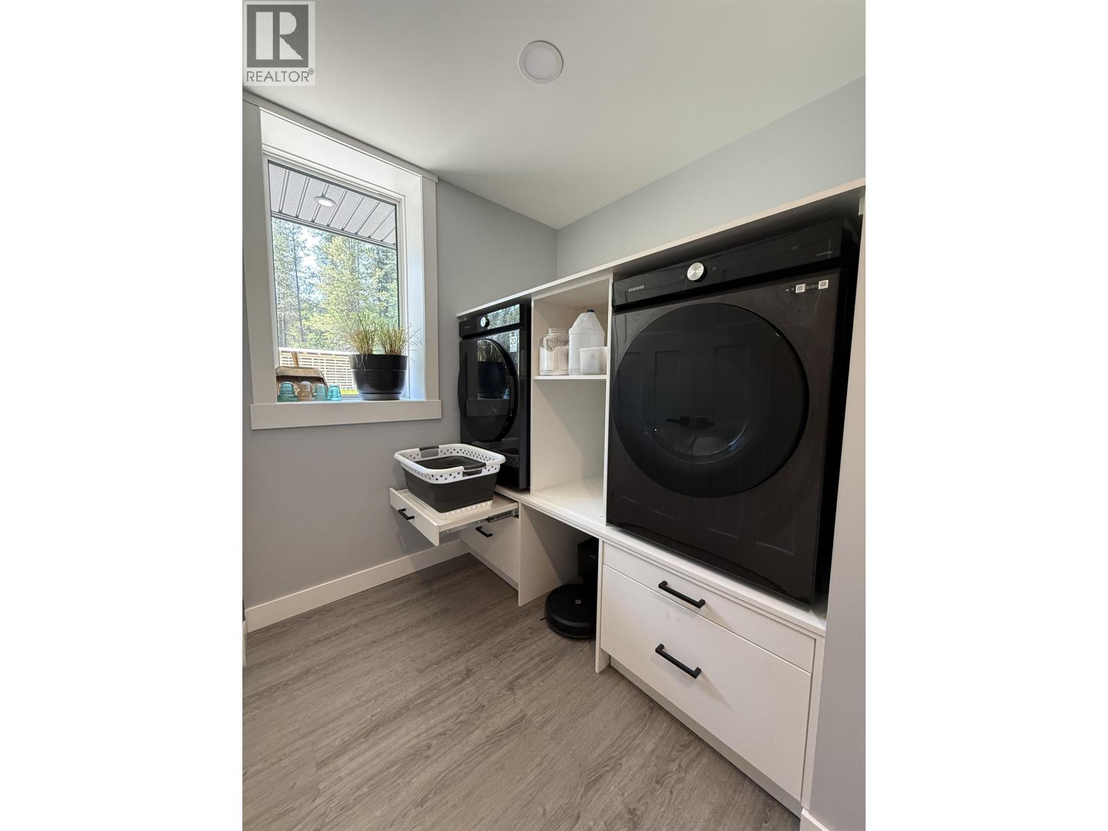 24151 RIVER Road, Smithers