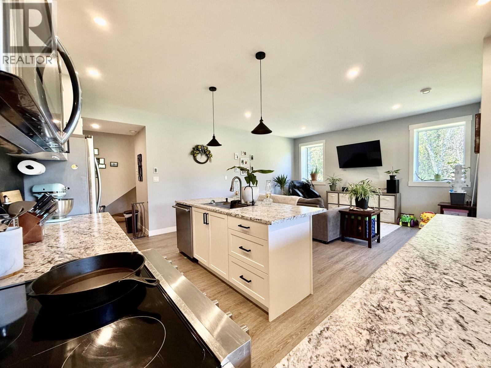 24151 RIVER Road, Smithers