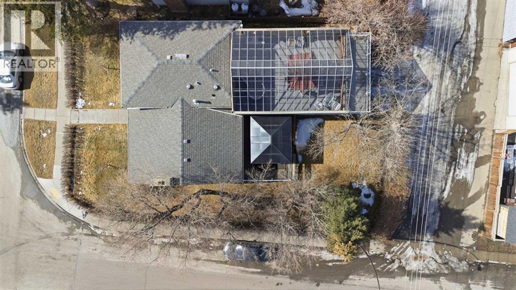 Single Family House 4 Level for Sale in   Avenue NE Rundle Calgary 