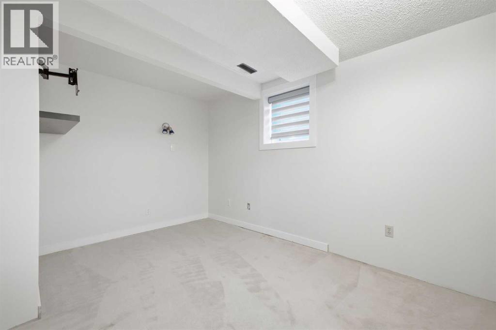 Single Family House 4 Level for Sale in   Avenue NE Rundle Calgary 