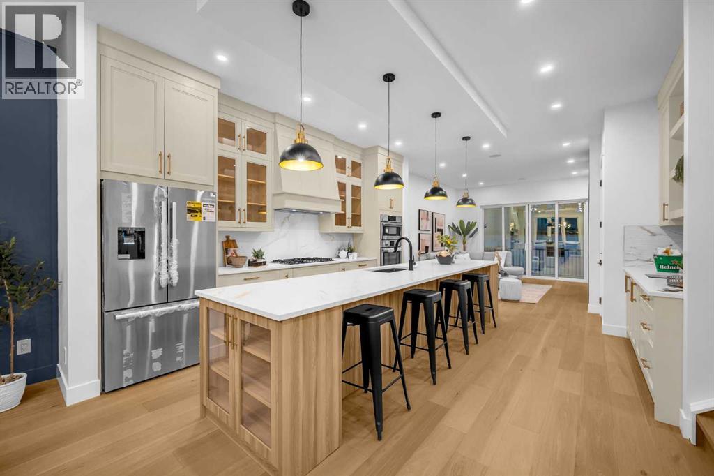 Single Family House for Sale in   Avenue SW North Glenmore Park Calgary 