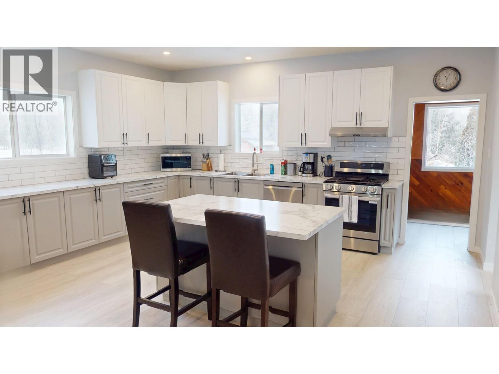 2107 RAWLINGS ROAD - 27